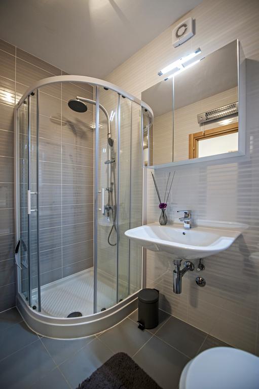 Secret Escape Apartment Rovinj Bagian luar foto