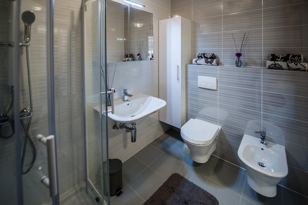Secret Escape Apartment Rovinj Bagian luar foto